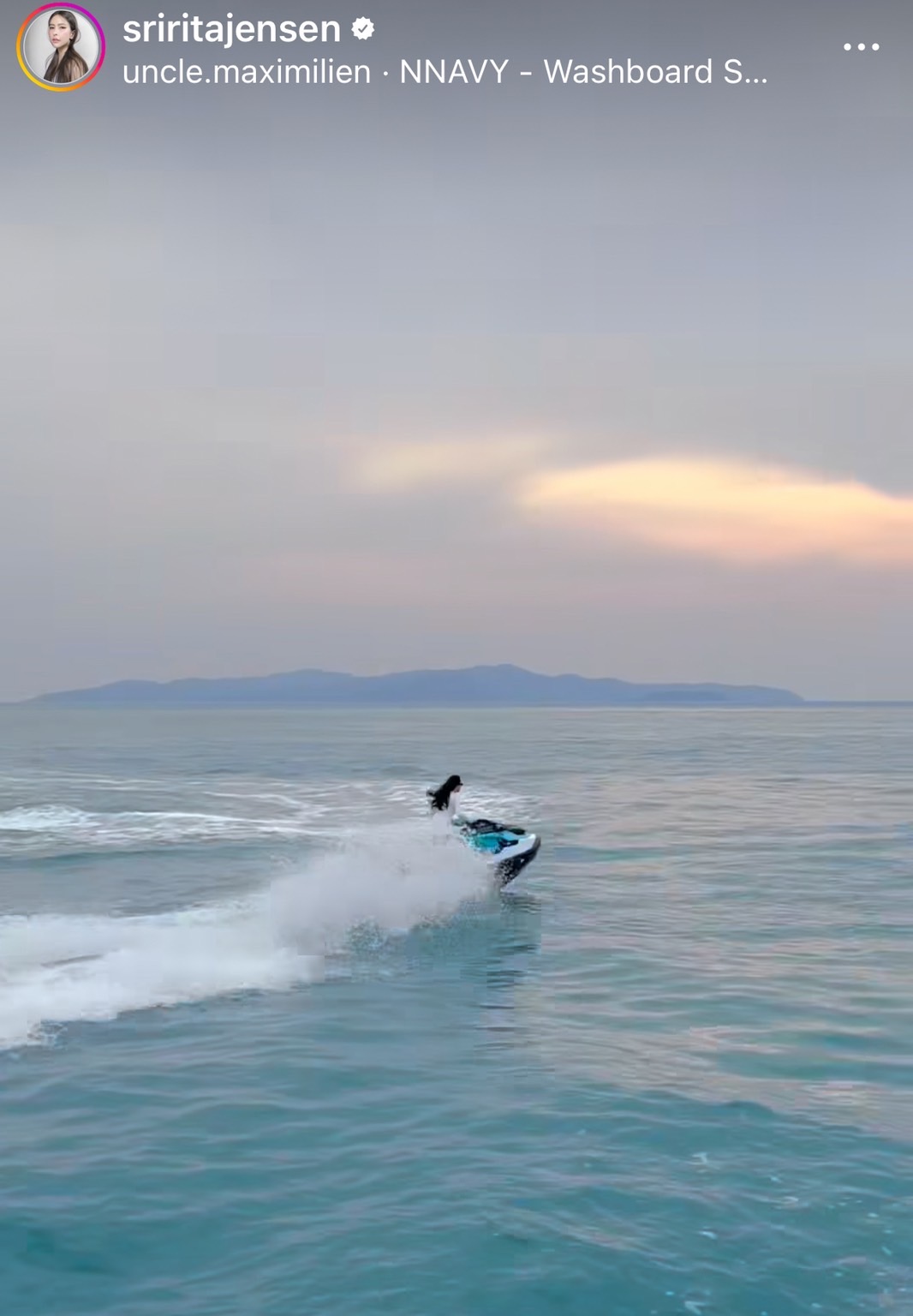 แฟนคลับเตือน “ศรีริต้า” หลังเล่นเจ็ทสกีไม่สวมเสื้อชูชีพ