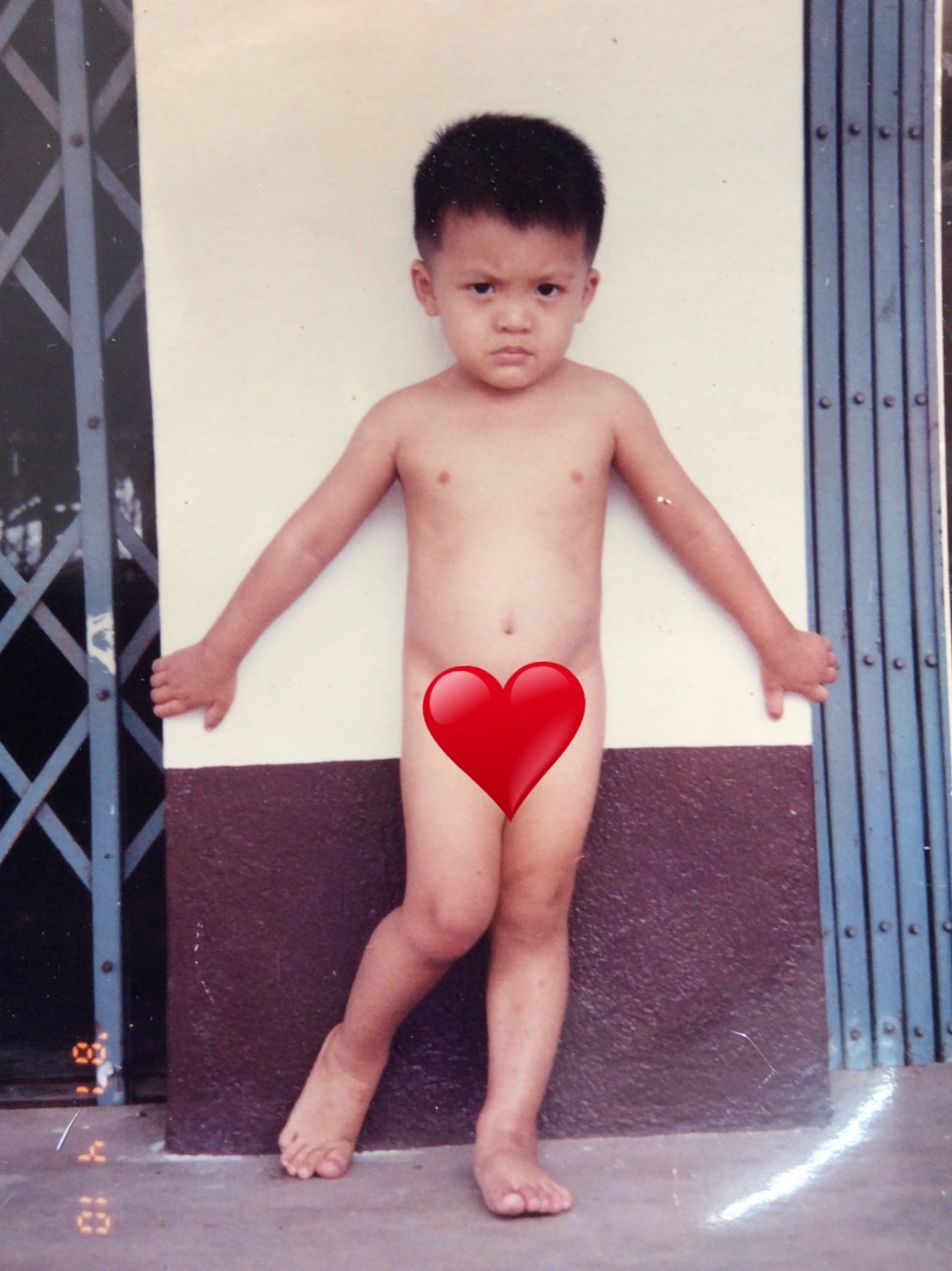 ใครเป็นใคร?! ย้อนดูรูปวัยเด็กของศิลปินคนดัง!! ใครเป็นใคร?! ย้อนดูรูปวัยเด็กของศิลปินคนดัง!!