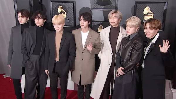 ‘Taylor Swift, Billie Eilish, H.E.R.’ บิ๊กวินเนอร์เวที 'Grammy Awards 2021'