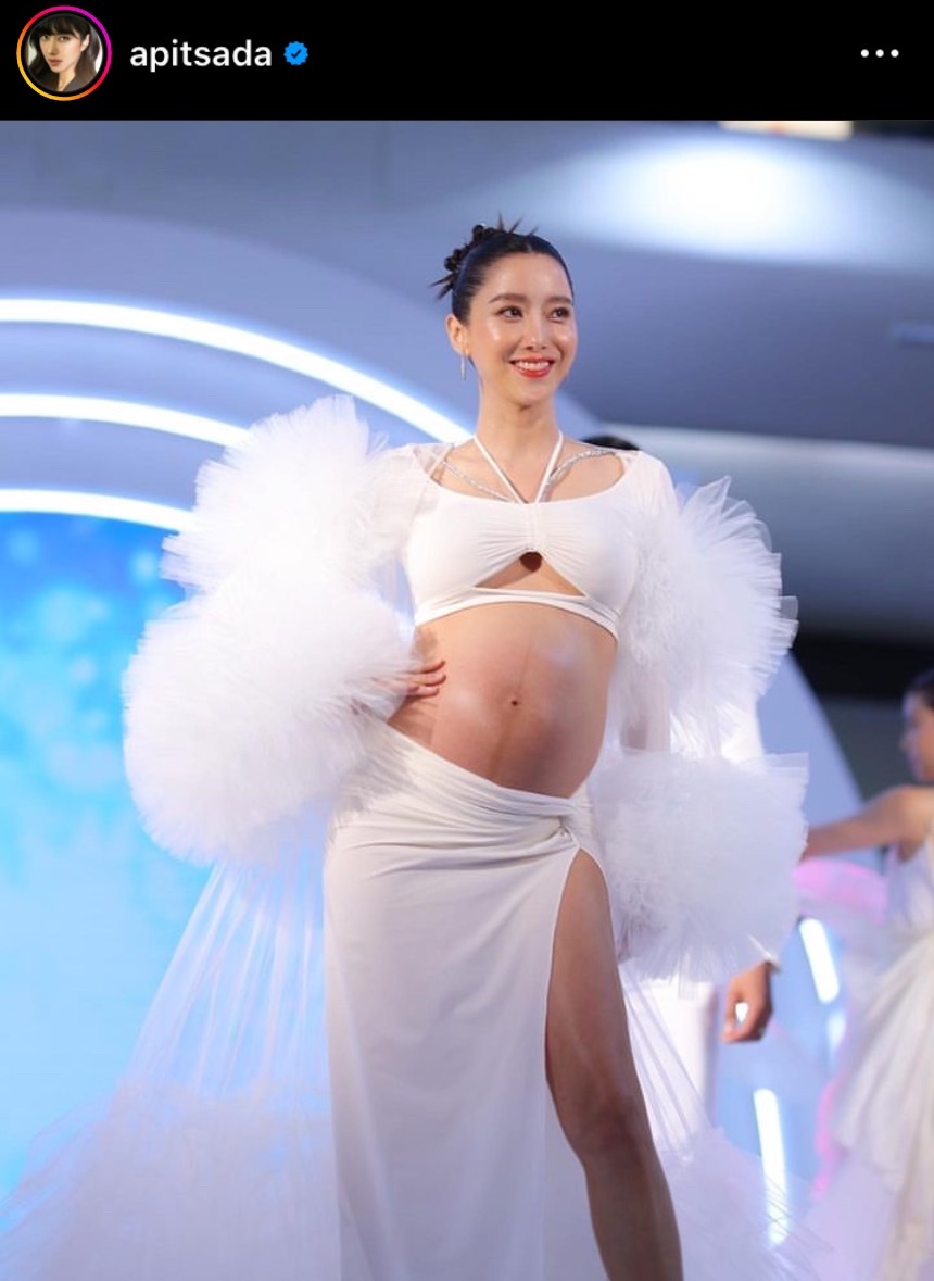 ไอซ์ อภิษฎา ตื่นเต้น จะได้เห็นหน้าลูกสาวแล้ว พร้อมถาม FC ว่าชื่ออะไรดี? ไอซ์ อภิษฎา ตื่นเต้น จะได้เห็นหน้าลูกสาวแล้ว พร้อมถาม FC ว่าชื่ออะไรดี?