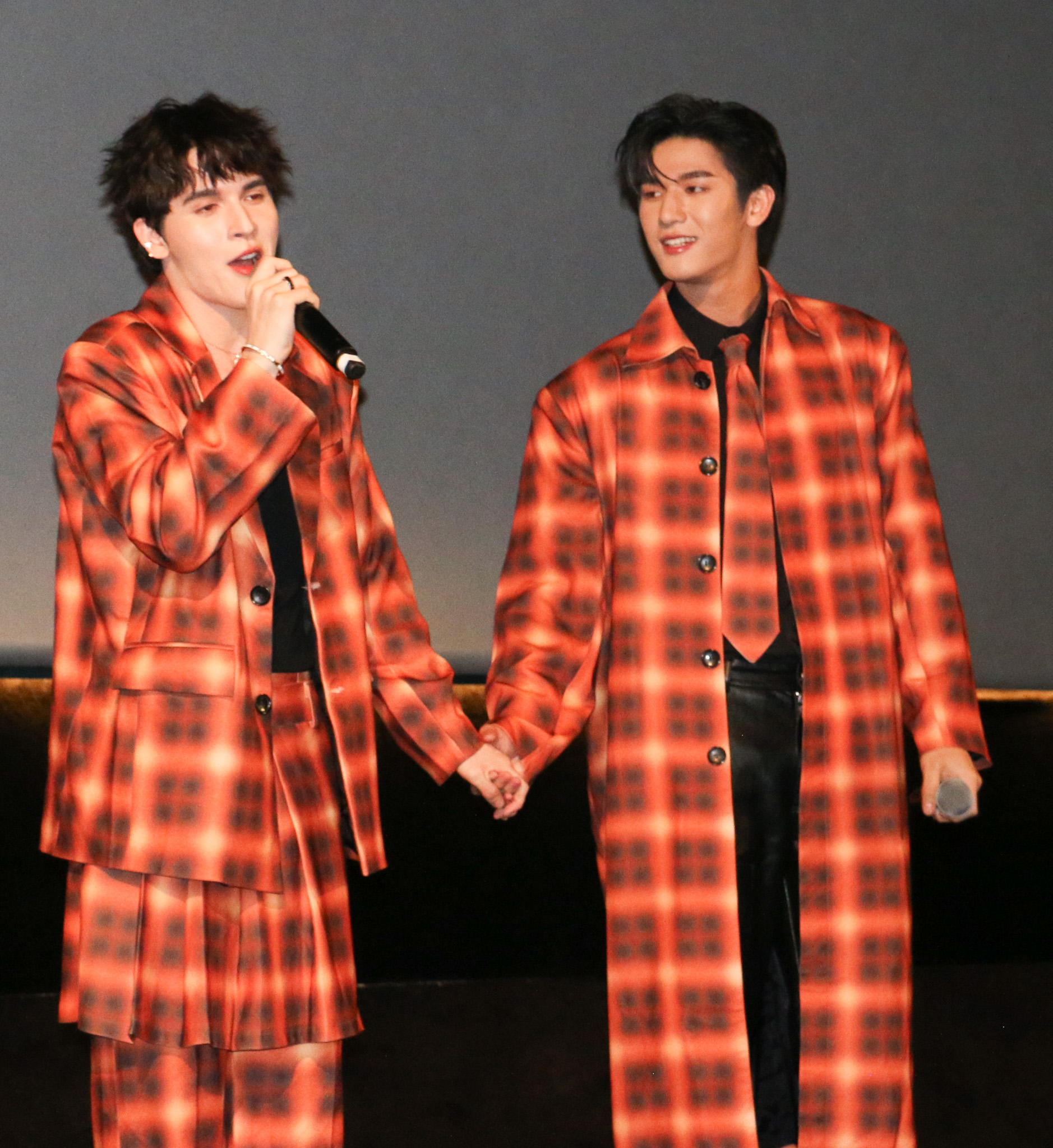 'มอส-แบงค์' เสิร์ฟฟิน!! ลัดฟ้าจัดแฟนมีตคู่ครั้งแรกที่ปารีส แฟนอินเตอร์เพียบ 'มอส-แบงค์' เสิร์ฟฟิน!! ลัดฟ้าจัดแฟนมีตคู่ครั้งแรกที่ปารีส แฟนอินเตอร์เพียบ