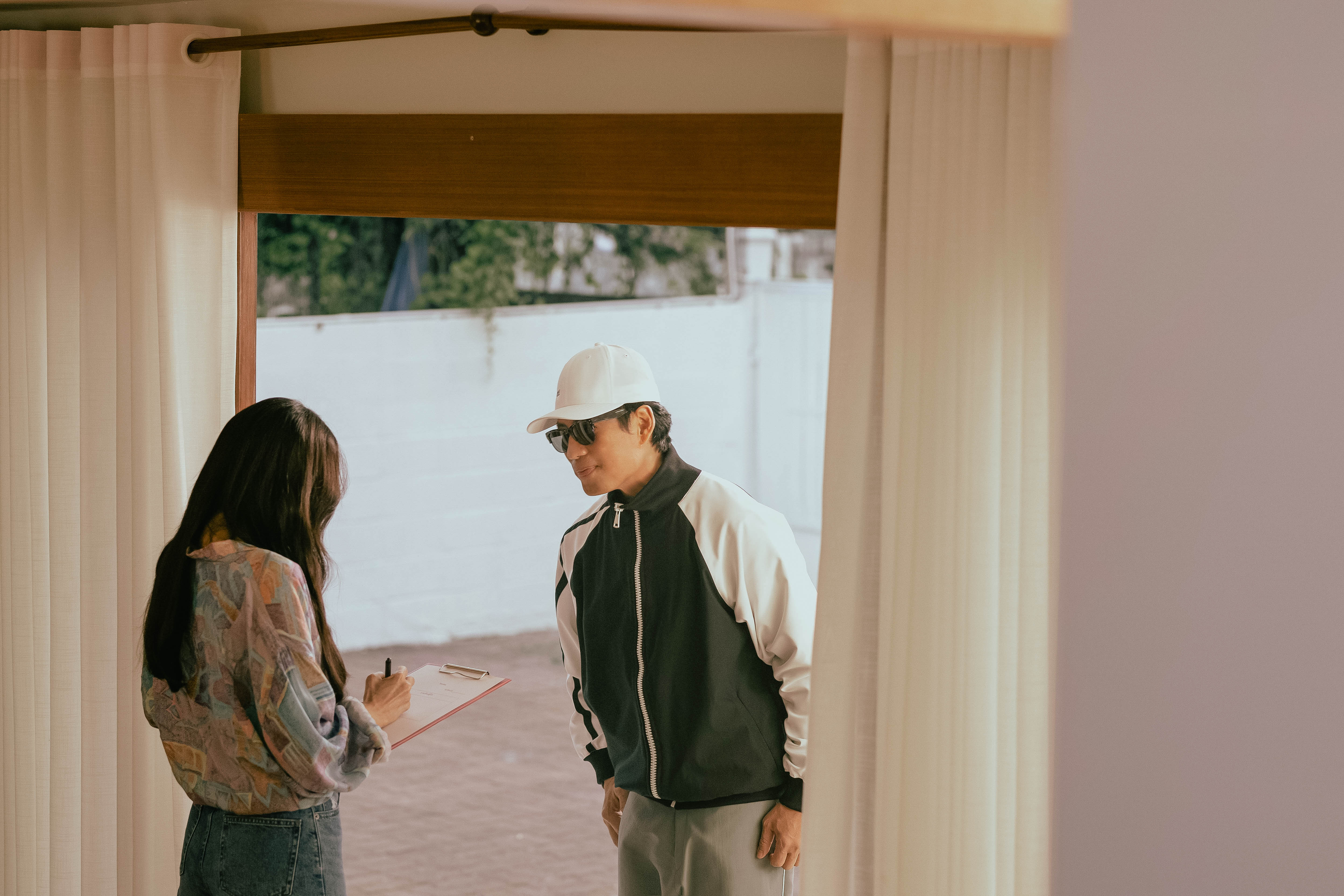 2 ซุปตาร์เมืองไทย “เบิร์ด ธงไชย” ควงคู่ “อั้ม-พัชราภา” ทดลองเข้าหอครั้งแรก! 2 ซุปตาร์เมืองไทย “เบิร์ด ธงไชย” ควงคู่ “อั้ม-พัชราภา” ทดลองเข้าหอครั้งแรก!