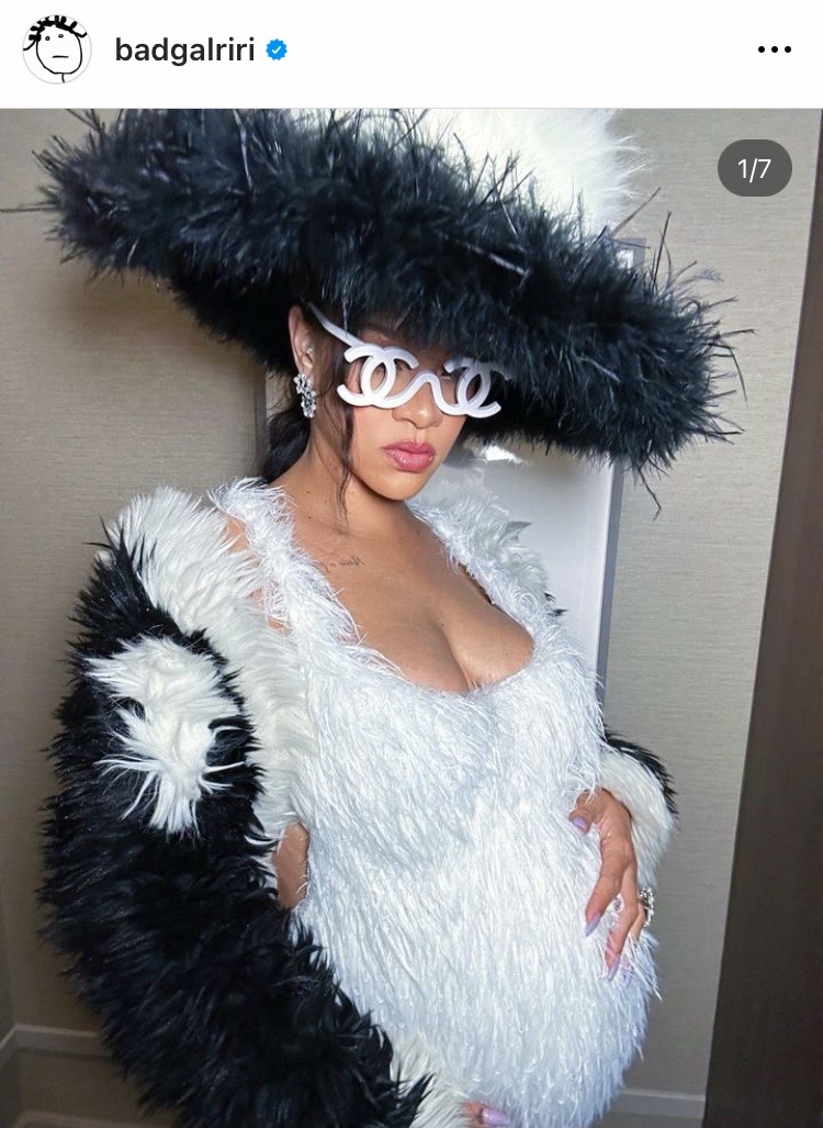 ทรูวิชั่นส์ยิงสด!! ‘ริฮานน่า’ และสตาร์โลก บุกพรมแดง Met Gala เช้าอังคาร 2 พ.ค.นี้ ทรูวิชั่นส์ยิงสด!! ‘ริฮานน่า’ และสตาร์โลก บุกพรมแดง Met Gala เช้าอังคาร 2 พ.ค.นี้