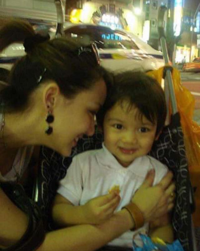  เปิดวาร์ป “น้องทิกเกอร์” ลูกชาย “นิโคล” หล่อเข้มหุ่นดีในวัย 16 ปี จน “แมว จิรศักดิ์” ยังงง สาวๆแห่เรียกพ่อ 