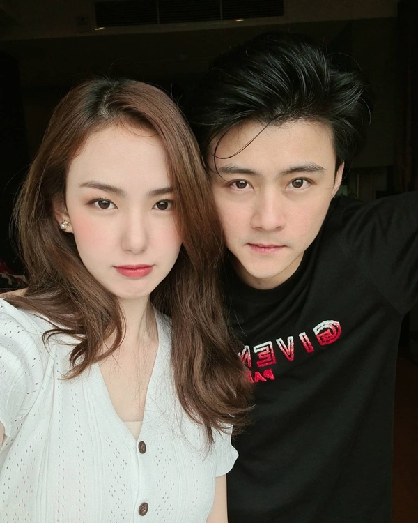 เซอร์ไพรส์!! เชอรีน น้องสาวนิชคุณ ประกาศแต่งงานหนุ่มนอกวงการ เซอร์ไพรส์!! เชอรีน น้องสาวนิชคุณ ประกาศแต่งงานหนุ่มนอกวงการ