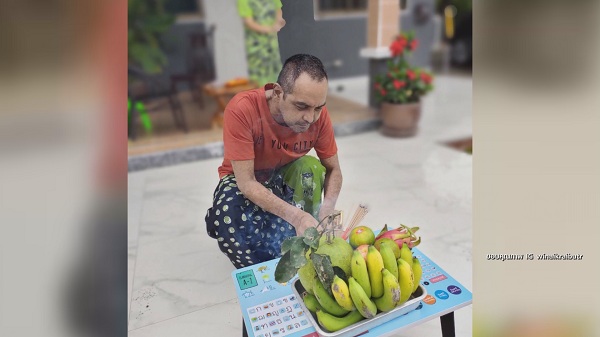 “เมฆ วินัย” กราบอโหสิกรรมแม่ในวันเกิด พร้อมอัปเดตโรคตุ่มน้ำพอง (มีคลิป) “เมฆ วินัย” กราบอโหสิกรรมแม่ในวันเกิด พร้อมอัปเดตโรคตุ่มน้ำพอง (มีคลิป)