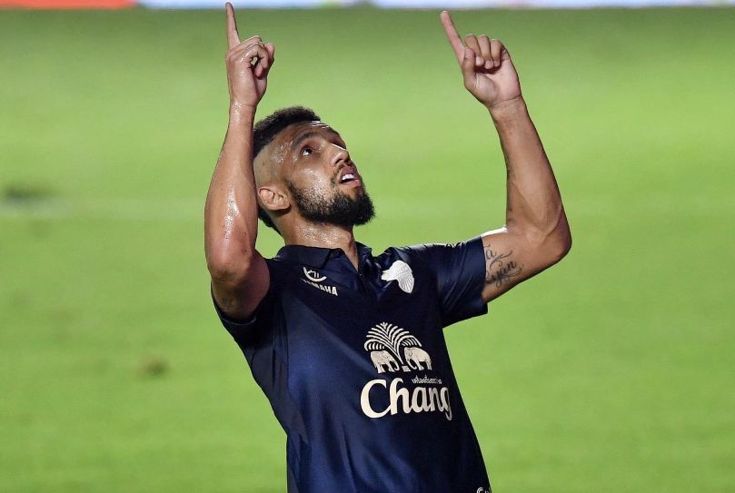 การีนตีรองแชมป์! 'บุรีรัมย์' ส่งท้ายในบ้านถล่มโหด 'ประจวบ'  4-0