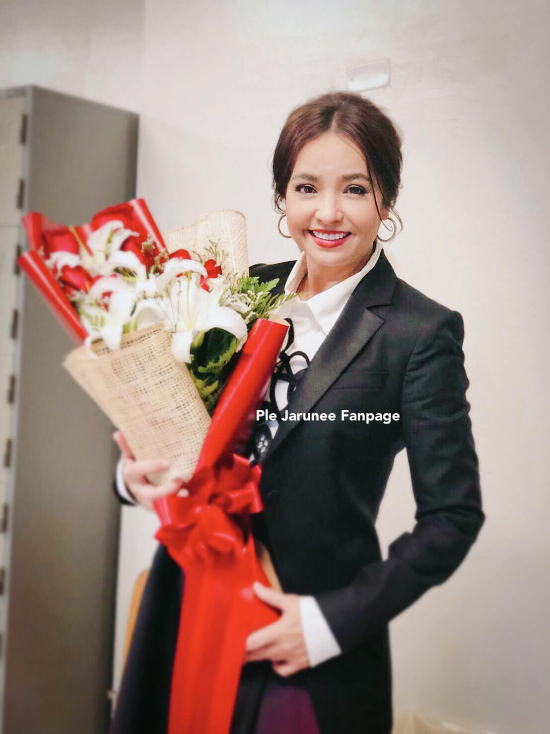 น้ำตาจะไหล เปิ้ล จารุณี เข้ารับรางวัลผู้เสียสละเพื่อสังคม ปี 2566