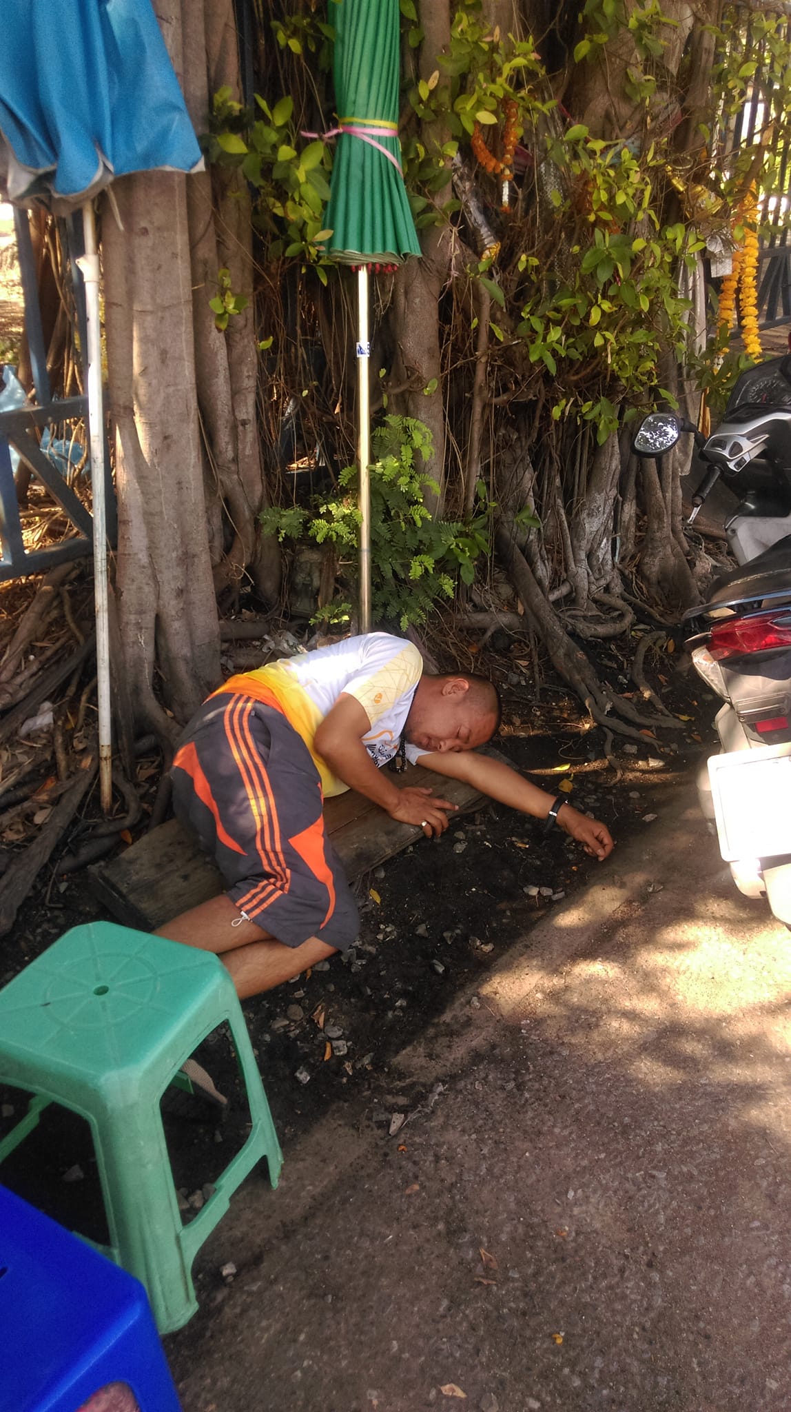 อาทิตยต์ ริว ตอบปมร้อนสร้างคอนเทนต์ชีวิตลำบาก ด้าน นิกกี้ ยื่นมือเข้าช่วย เจอกระแสเกาะดังหาผลประโยชน์ 