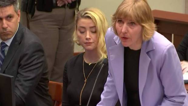 ความจริงพูดกี่ครั้งก็เหมือนเดิม!! แห่ชม 2 ทนายฝั่ง ‘จอห์นนี่ เดปป์’ ออกสื่อครั้งแรกหลังชนะคดี (มีคลิป) ความจริงพูดกี่ครั้งก็เหมือนเดิม!! แห่ชม 2 ทนายฝั่ง ‘จอห์นนี่ เดปป์’ ออกสื่อครั้งแรกหลังชนะคดี (มีคลิป)