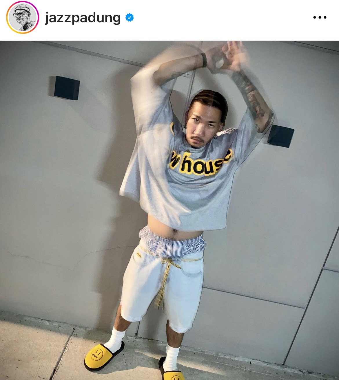 แจ๊ส ชวนชื่น โชว์คอนเสิร์ต ทำคนดูโฟกัสผิดจุด เพราะสิ่งนี้?? แจ๊ส ชวนชื่น โชว์คอนเสิร์ต ทำคนดูโฟกัสผิดจุด เพราะสิ่งนี้??