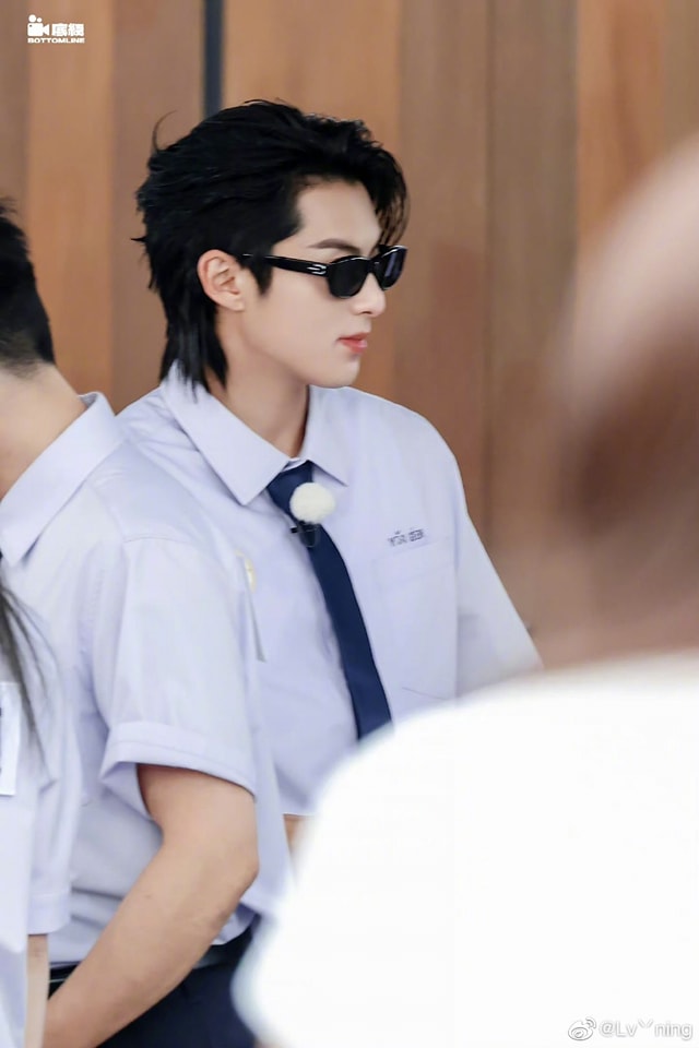 คิวต์ตาแตก!! ‘ช่ายสวี่คุน - ไป๋ลู่ - ดีแลน หวัง’ สวมชุดนักเรียนไทยถ่ายทำ Keep Running ที่พัทยา คิวต์ตาแตก!! ‘ช่ายสวี่คุน - ไป๋ลู่ - ดีแลน หวัง’ สวมชุดนักเรียนไทยถ่ายทำ Keep Running ที่พัทยา