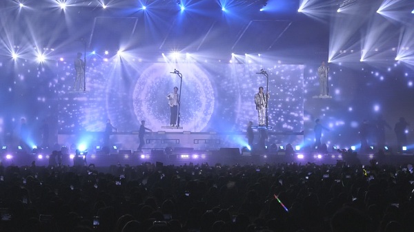  ไบร์ท – วิน – ดิว – นานิ จัดเต็มความสนุกในคอนเสิร์ตใหญ่ (มีคลิป)     