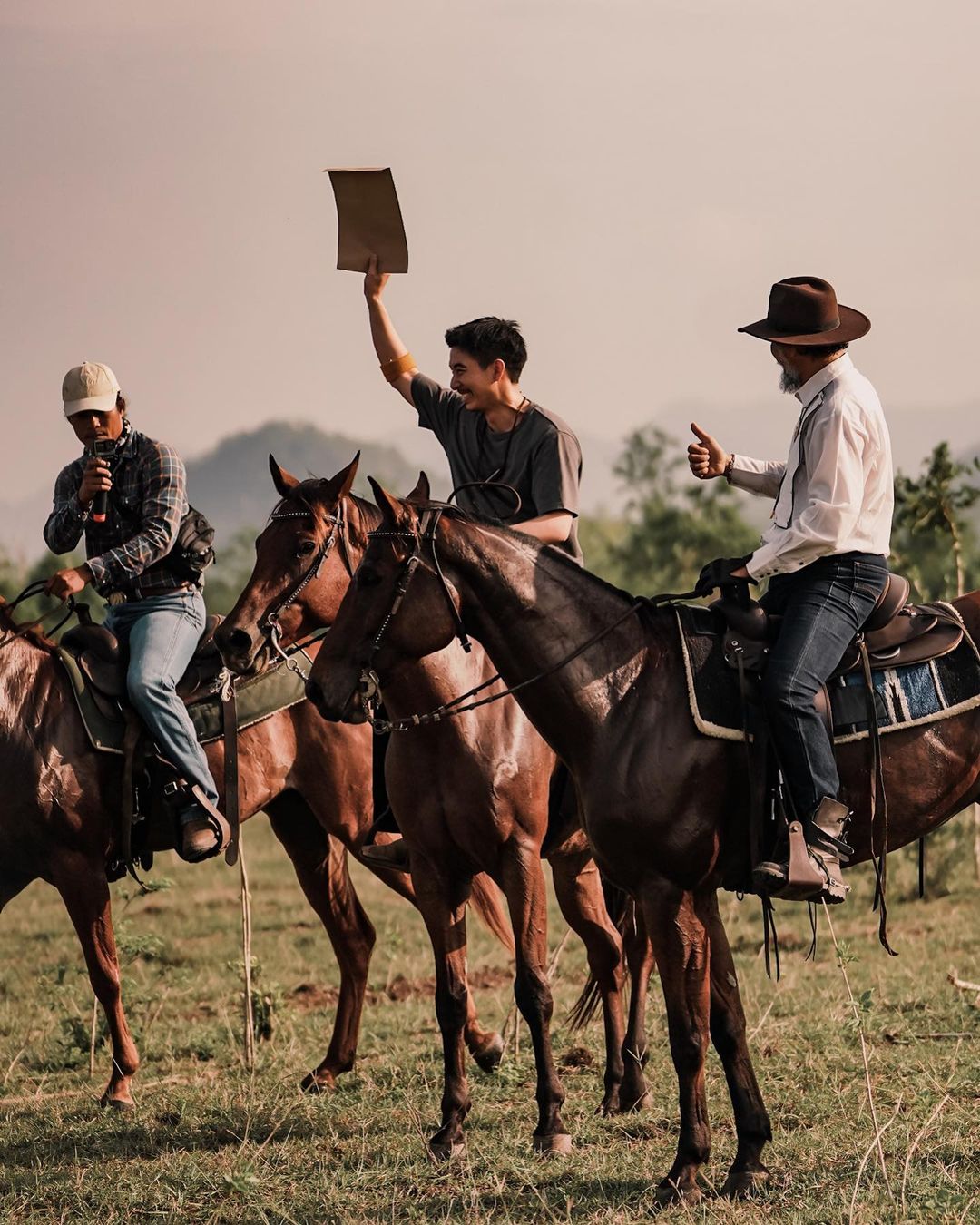 บทบาทใหม่ “โตโน่ ภาคิน” เป็นคุณครูสอนขี่ม้า (มีคลิป) 