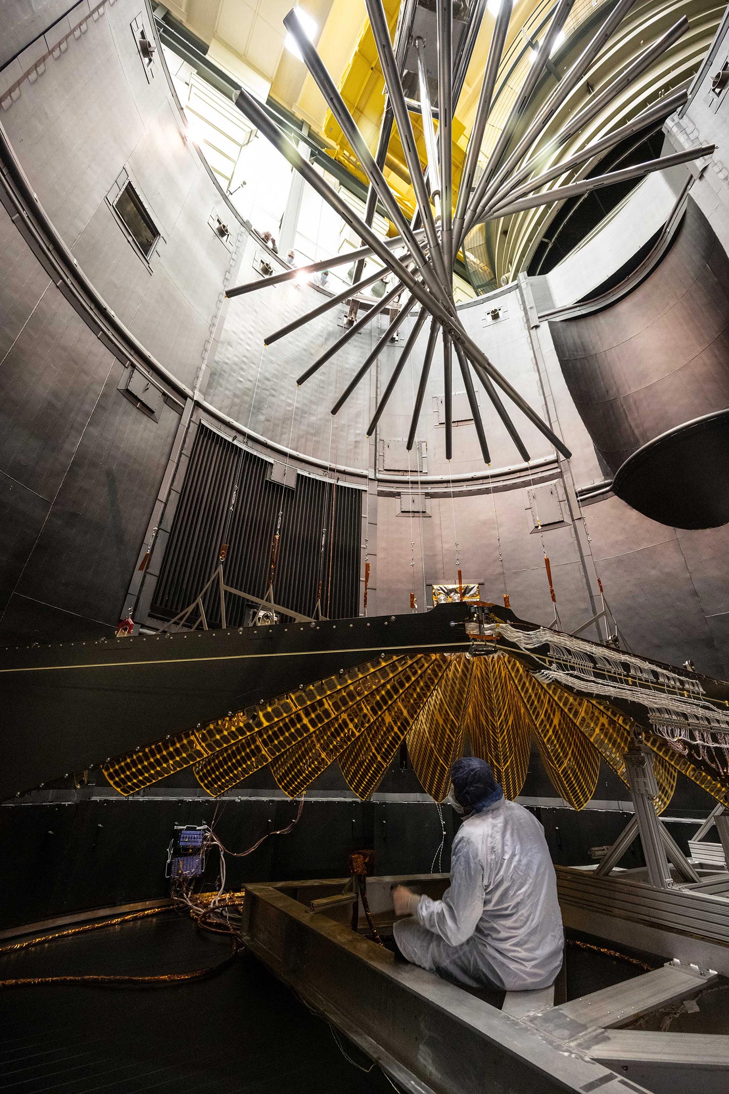 ยานอวกาศ Lucy ของ NASA สามารถติตตั้งแผงโซลาร์เซลล์ได้สำเร็จ