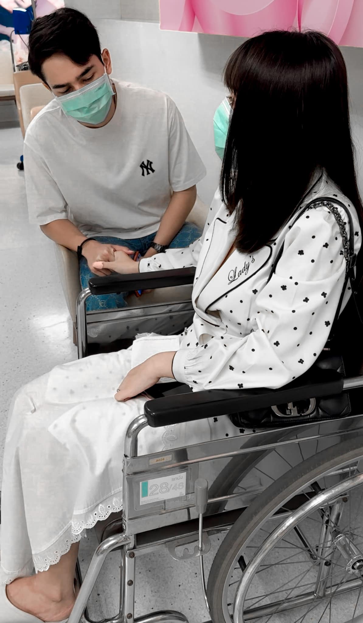 สุดเศร้า เจนนี่ รัชนก ทำบุญส่ง น้องเมฆดาว ไปเป็นเทวดาบนสวรรค์