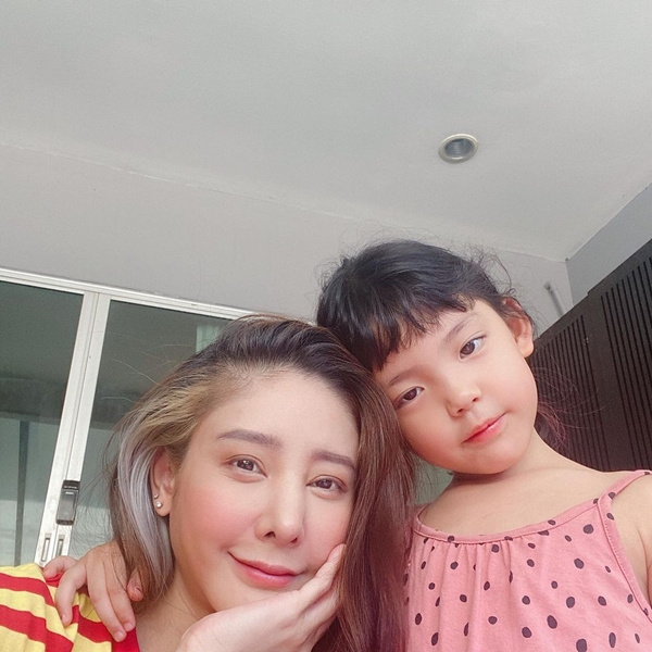 แตงโม นิดา บัณฑิตป้ายแดง เผยเรียนต่อ ป.โท ต่อยอดทำธุรกิจ
