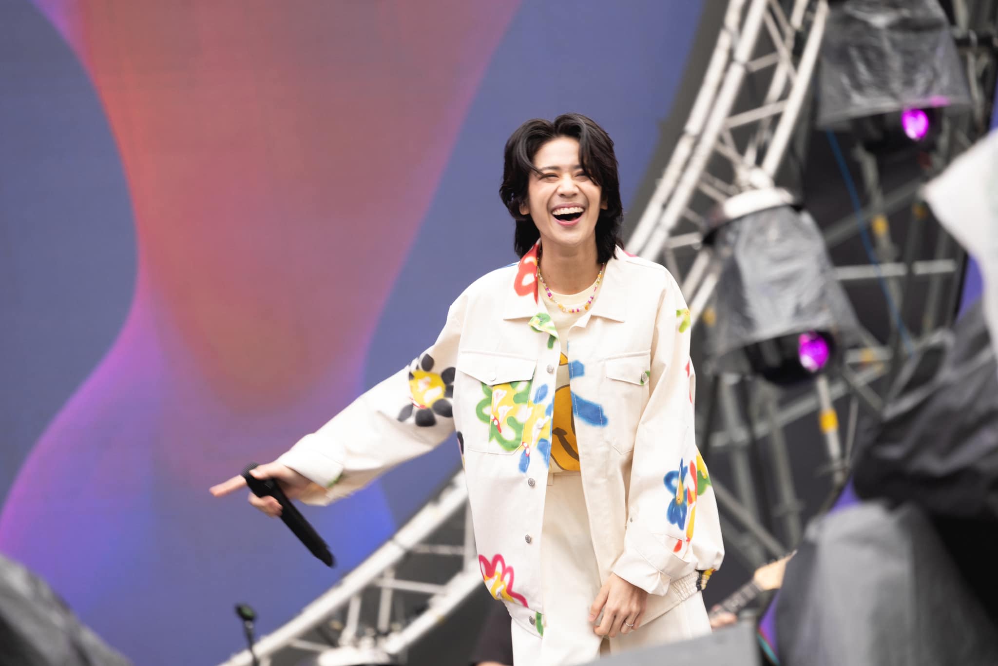 SARAH SALOLA วอนแฟนเพลง งดสูบบุหรี่ในบริเวณงาน หลังทำเส้นเสียงอักเสบจนร้องเพลงไม่ได้ SARAH SALOLA วอนแฟนเพลง งดสูบบุหรี่ในบริเวณงาน หลังทำเส้นเสียงอักเสบจนร้องเพลงไม่ได้