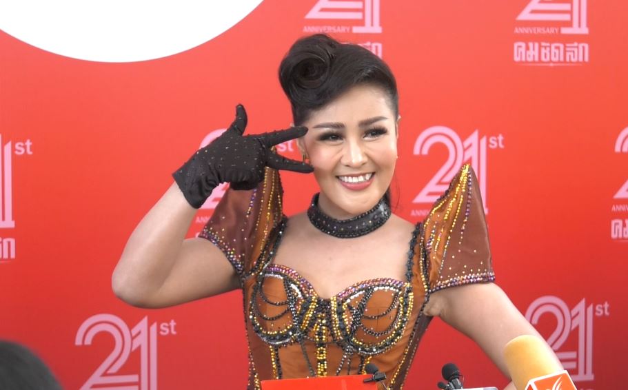  “หญิงลี” ตื้นตันใจหลังเพลง “คาเฟอีน” กระแสดี  