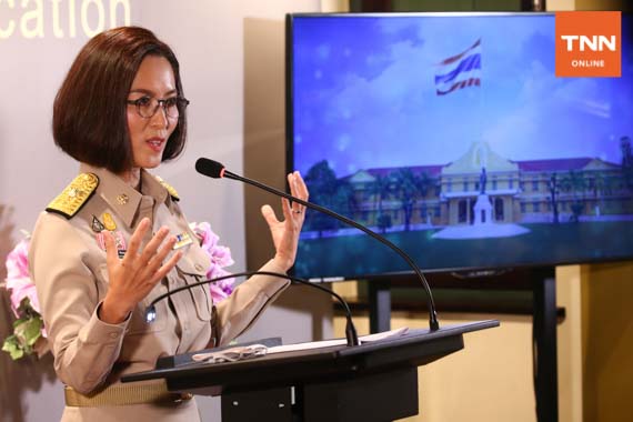 สักการะสิ่งศักดิ์สิทธิ์ก่อนเข้าทำงานวันแรก สักการะสิ่งศักดิ์สิทธิ์ก่อนเข้าทำงานวันแรก