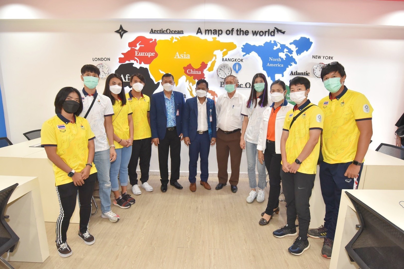 น้องเทนนิส ทำข้าวกล่องเป็นกำลังใจบุคลากรทางการแพทย์ 