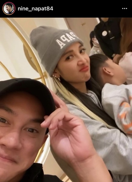 แพท ณปภา ยิ้มหน้าบาน! แฟนหนุ่มหอบดอกไม้ช่อใหญ่ ง้อ!! แพท ณปภา ยิ้มหน้าบาน! แฟนหนุ่มหอบดอกไม้ช่อใหญ่ ง้อ!!