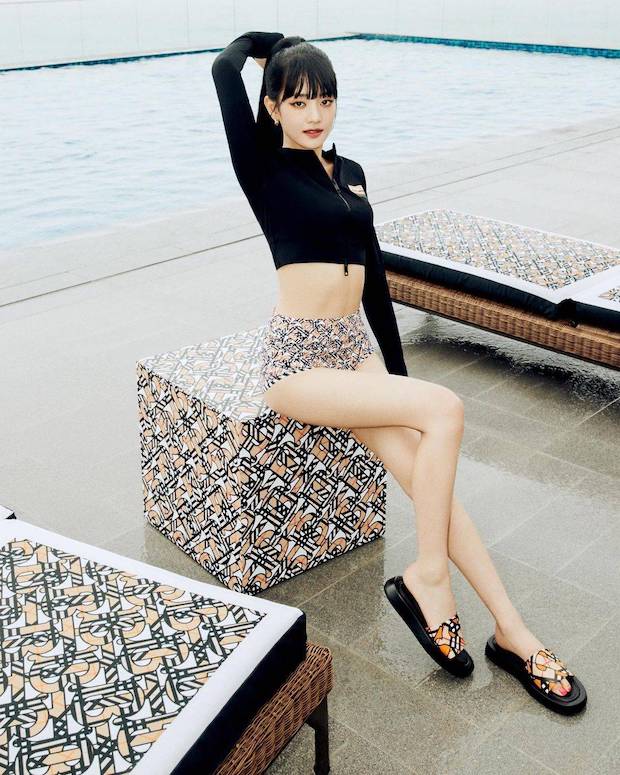 ‘มินนี่ (G)I-DLE’ ฮอตได้โล่!! ประชันดาราไอดอลกิมจิ ร่วมอีเวนต์แบรนด์หรู