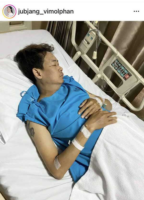 จุ๊บแจง วิมลพันธ์ โพสต์ข้อความอาลัย น้องชายที่รักเสียชีวิต หลังเจ็บป่วยมานาน จุ๊บแจง วิมลพันธ์ โพสต์ข้อความอาลัย น้องชายที่รักเสียชีวิต หลังเจ็บป่วยมานาน