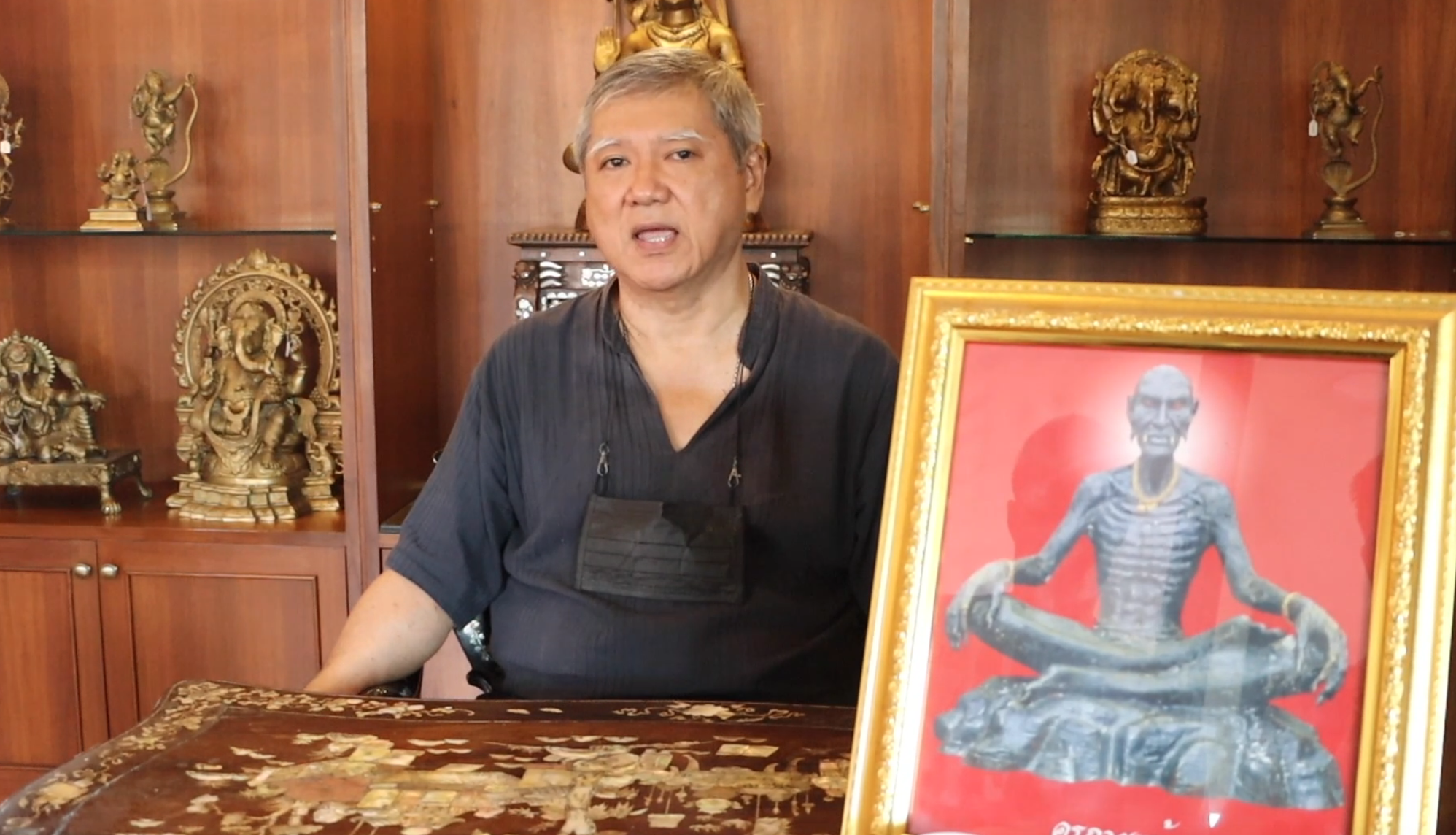 วิธีบูชาครูกายแก้ว เผยเคล็ดลับ! ขอพรให้สมดั่งใจ ห้ามใช้สัตว์บูชายัญ วิธีบูชาครูกายแก้ว เผยเคล็ดลับ! ขอพรให้สมดั่งใจ ห้ามใช้สัตว์บูชายัญ