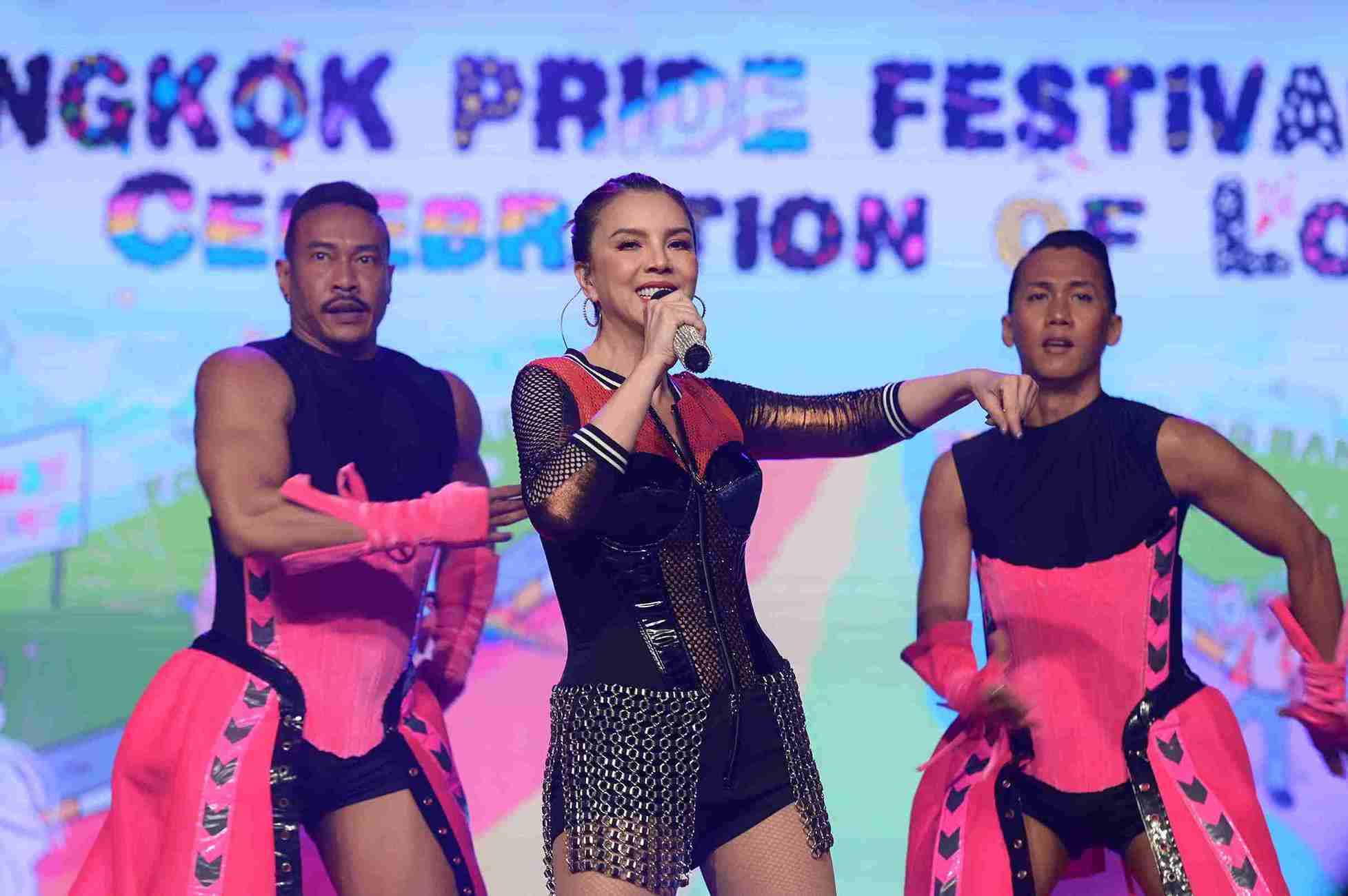 นายกเปิดเทศกาลบางกอกไพรด์เฟสติวัล ยิ่งใหญ่ฉลองกฏหมายสมรสเท่าเทียม นายกเปิดเทศกาลบางกอกไพรด์เฟสติวัล ยิ่งใหญ่ฉลองกฏหมายสมรสเท่าเทียม