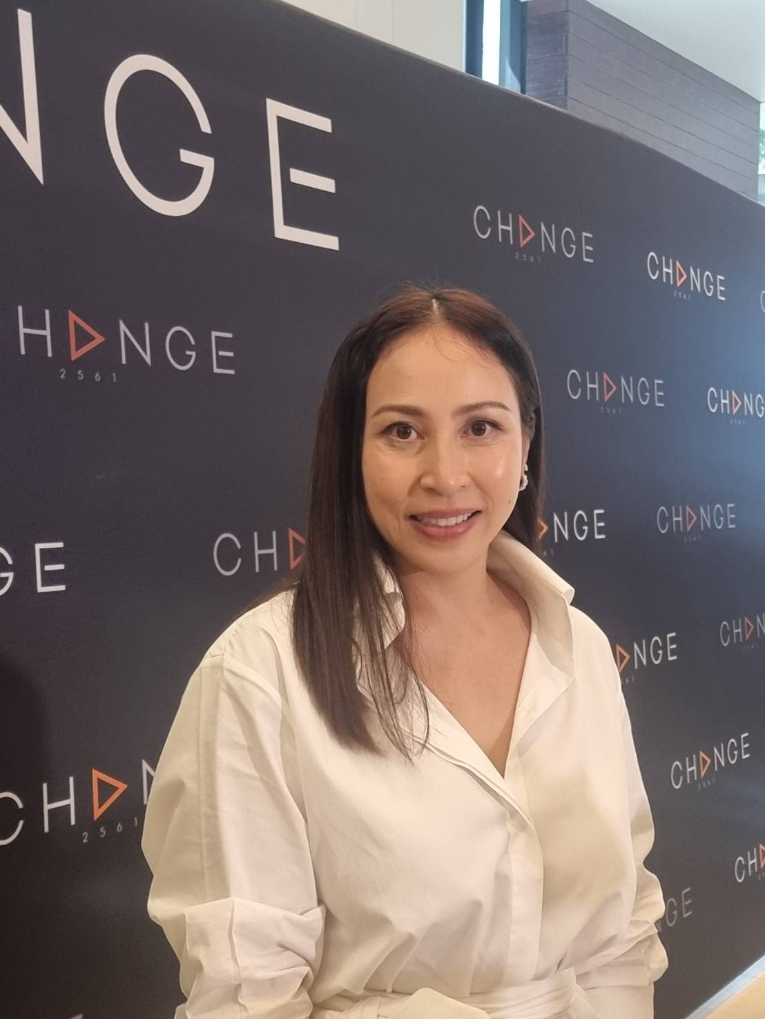 กิ๊ก สุวัจนี  เผยสาเหตุเมื่อก่อนลูกไม่ยอมให้ลงรูป ปลื้มโซเชียลชมความสวยลูกสาว   