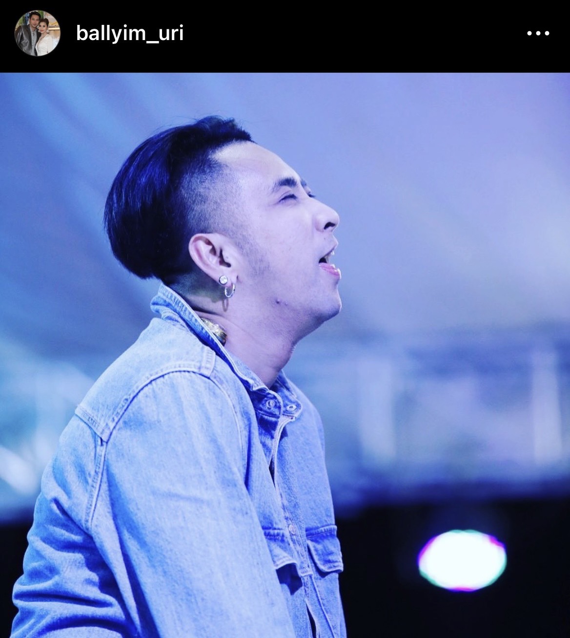 บอล เชิญยิ้ม ชื่นใจ ลูกสาวใส่ชุดครุยรับปริญญา เผยพ่อส่งถึงฝั่งแล้ว บอล เชิญยิ้ม ชื่นใจ ลูกสาวใส่ชุดครุยรับปริญญา เผยพ่อส่งถึงฝั่งแล้ว