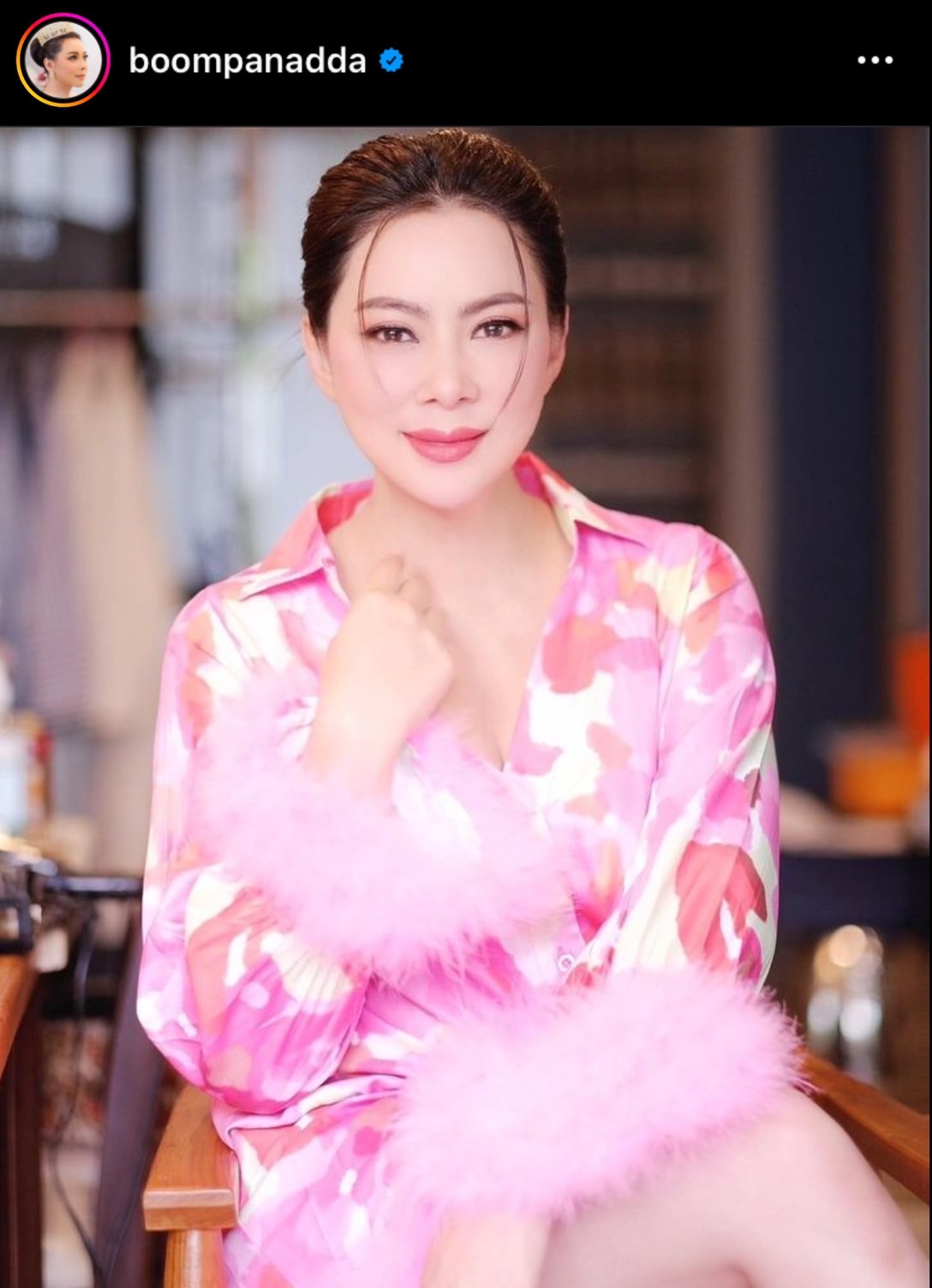บุ๋ม ปนัดดา โพสต์ภาพส่งมอบเตียงและสิ่งของบริจาค ช่วยเหลือ อ๊อฟ ธนกฤต