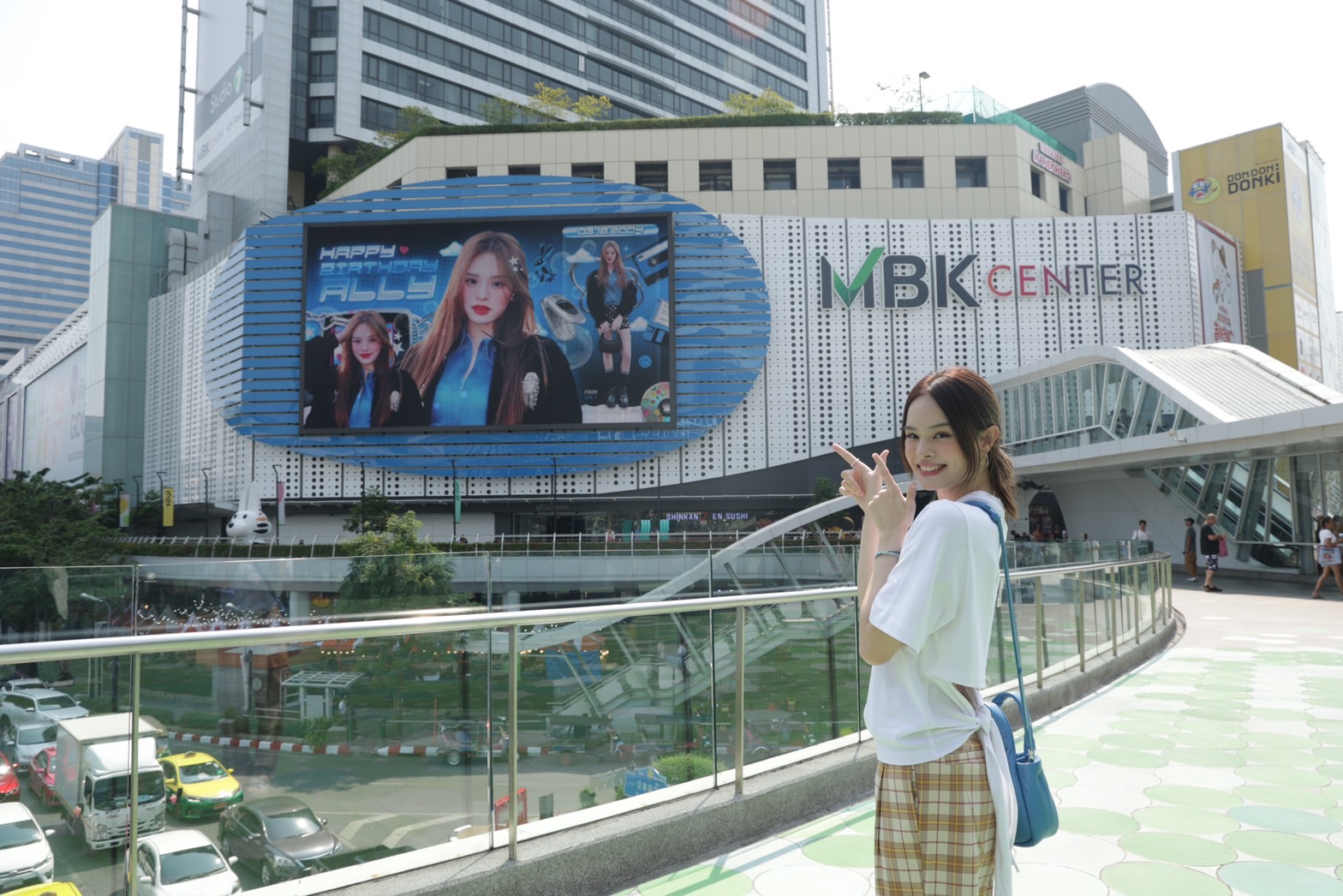 “แอลลี่” ฉลองวันเกิดวัย19 ปี ครอบครัวและแฟนคลับร่วมเซอร์ไพรส์ 