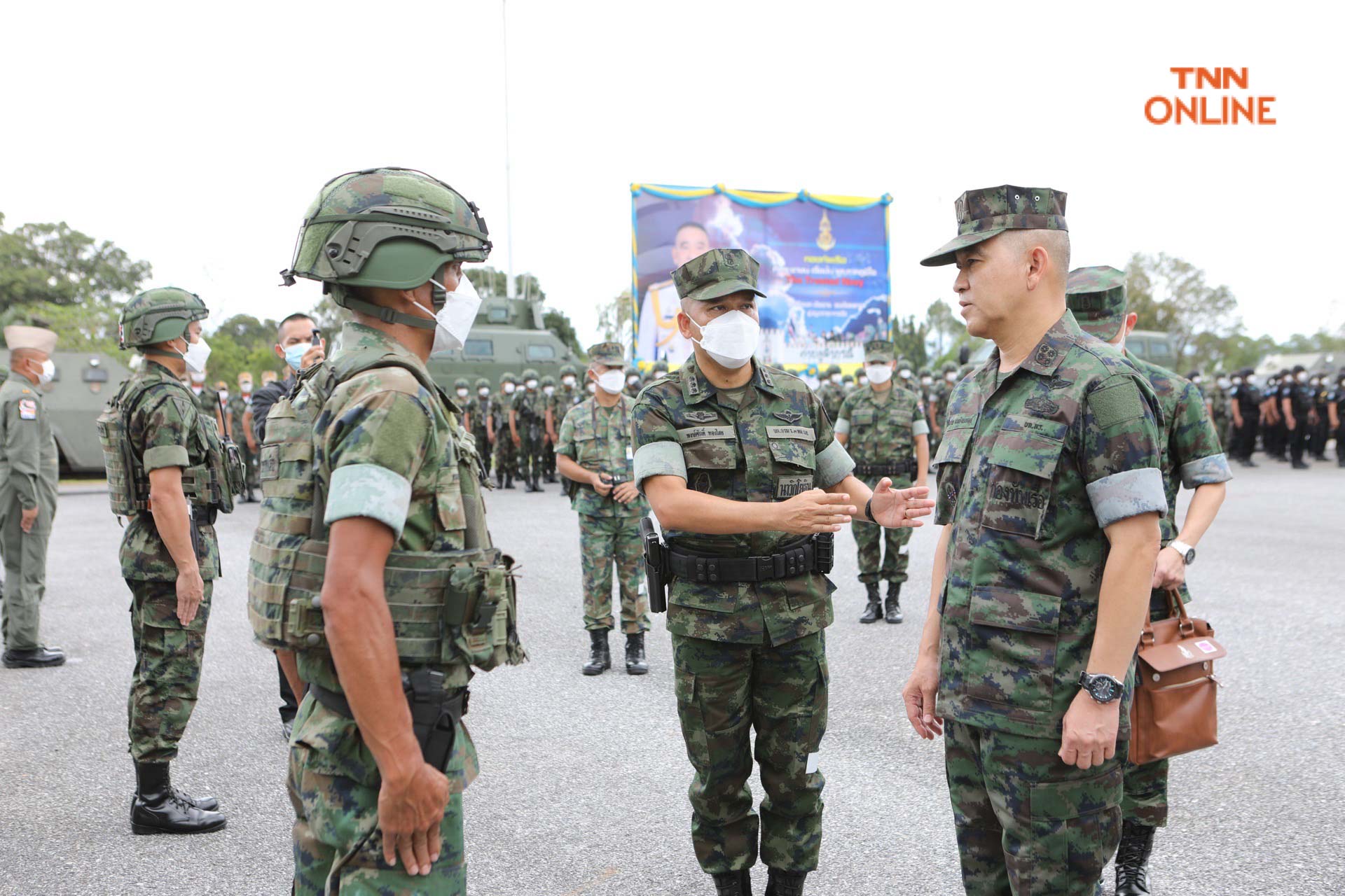 ผบ.ทร. ลงพื้นที่นราธิวาส ตรวจเยี่ยมกำลังพลเน้นย้ำช่วยเหลือ ปชช. ในพื้นที่