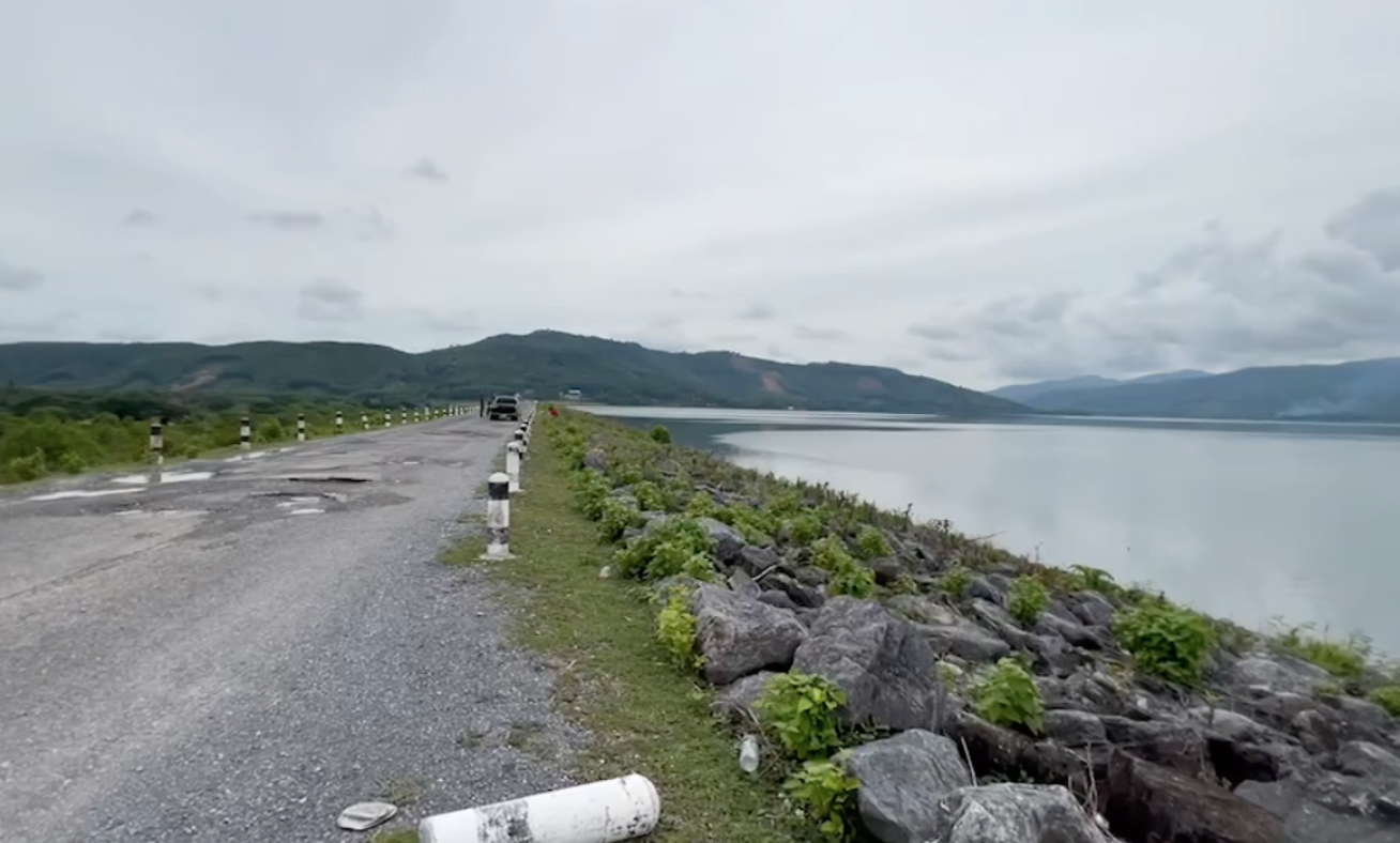 รู้จักเขื่อนกระทูนสวิตเซอร์แลนด์แดนใต้ นทท.แห่เสิร์ซ Google รู้จักเขื่อนกระทูนสวิตเซอร์แลนด์แดนใต้ นทท.แห่เสิร์ซ Google