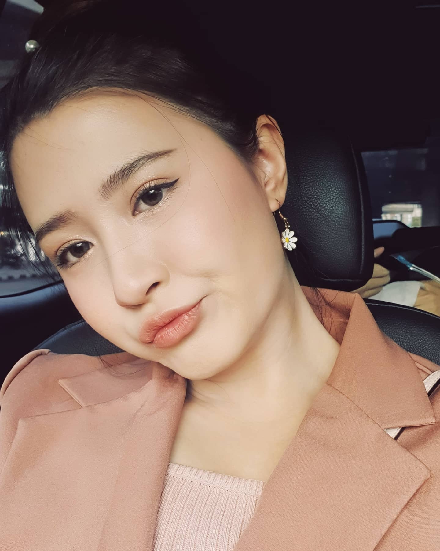 โฟกัส จีระกุล เดินหน้าเอาผิดคนด่า ฟาดแคปชั่นเจ็บ คิดจะด่า! คิดถึงศาล! คิดถึงโรงพัก!