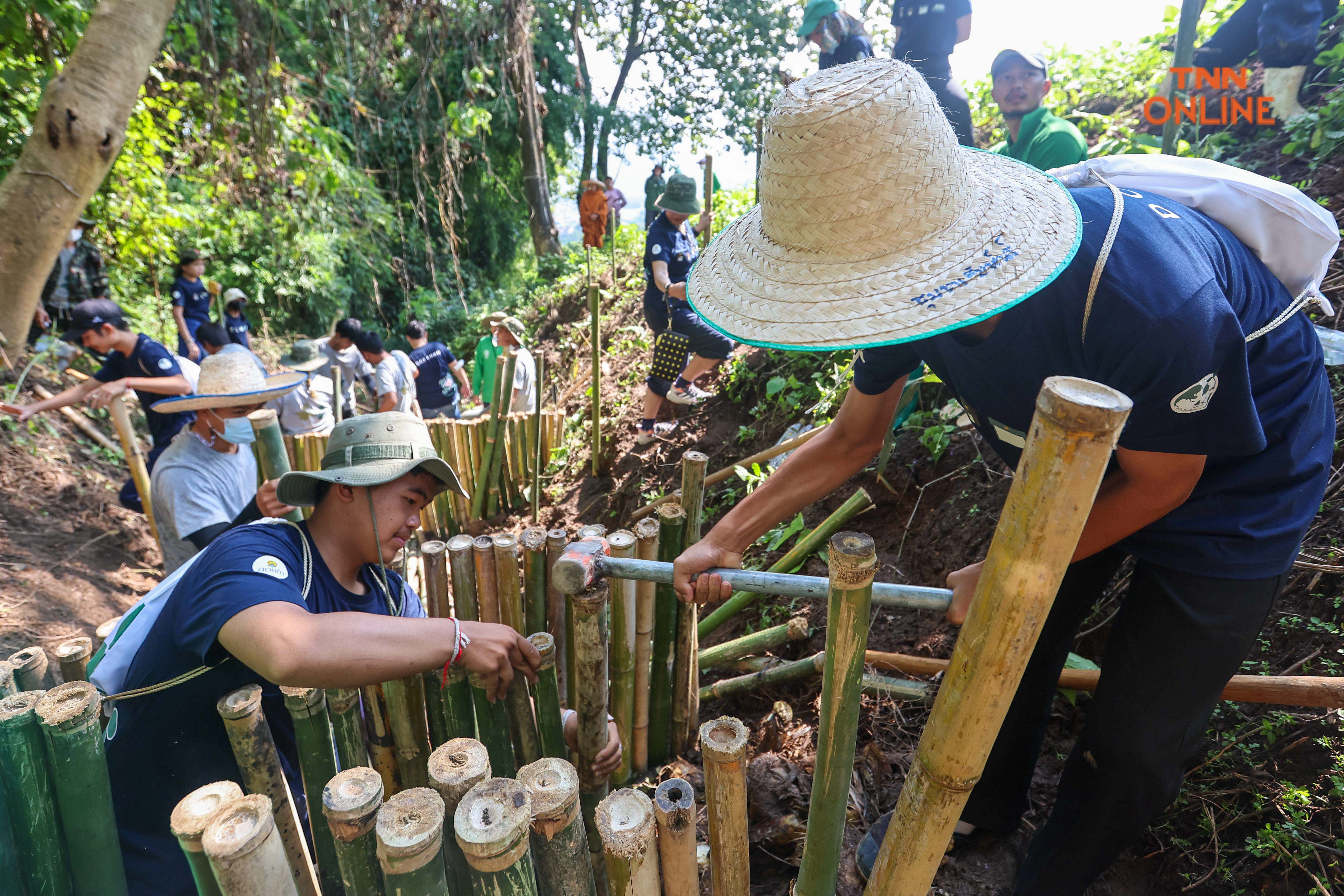 “ดอยคำ” นำเยาวชน ร่วมทำฝายชะลอน้ำช่วยชุมชน “ดอยคำ” นำเยาวชน ร่วมทำฝายชะลอน้ำช่วยชุมชน