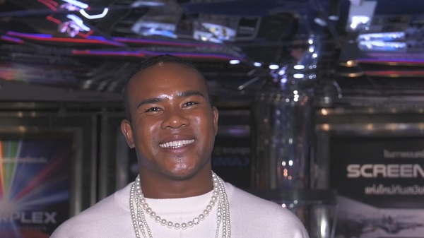 รัศมีแข  เตรียมเซ็นสัญญา ลุยศึกลูกยาง 29 กันยายนนี้  (มีคลิป) 