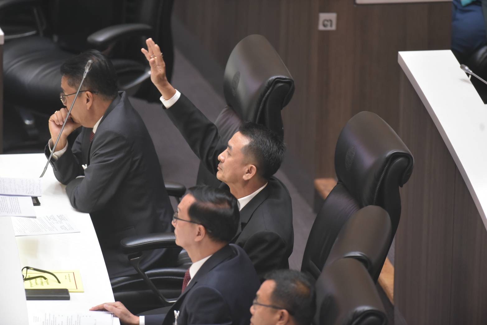 โหวตนายกรัฐมนตรี รอบ 3 ชลน่าน เสนอชื่อ เศรษฐา ทวีสิน เป็นนายกฯคนที่ 30