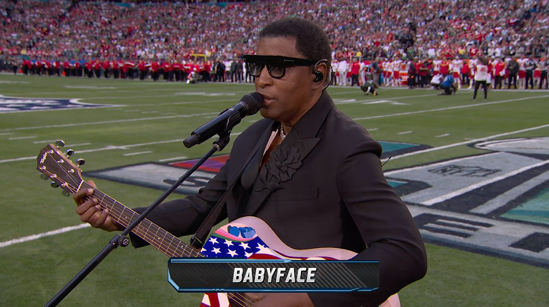 สีสัน Super Bowl!! 'Chris Stapleton-Babyface' ร้องเพลงเปิดฉากการแข่งขัน สีสัน Super Bowl!! 'Chris Stapleton-Babyface' ร้องเพลงเปิดฉากการแข่งขัน