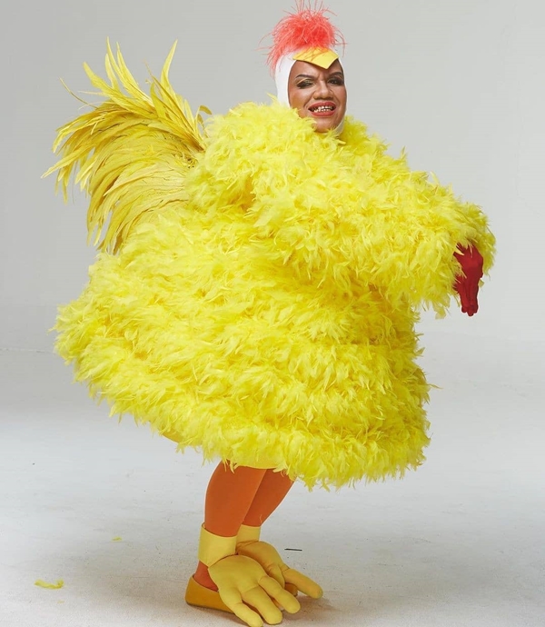 แม่หญิงลี พระมหาเทวีเจ้าแห่งเมืองทิพย์ เปิดตัวหนุ่ม ถูกบูลลี่หยาบคาย แม่หญิงลี พระมหาเทวีเจ้าแห่งเมืองทิพย์ เปิดตัวหนุ่ม ถูกบูลลี่หยาบคาย