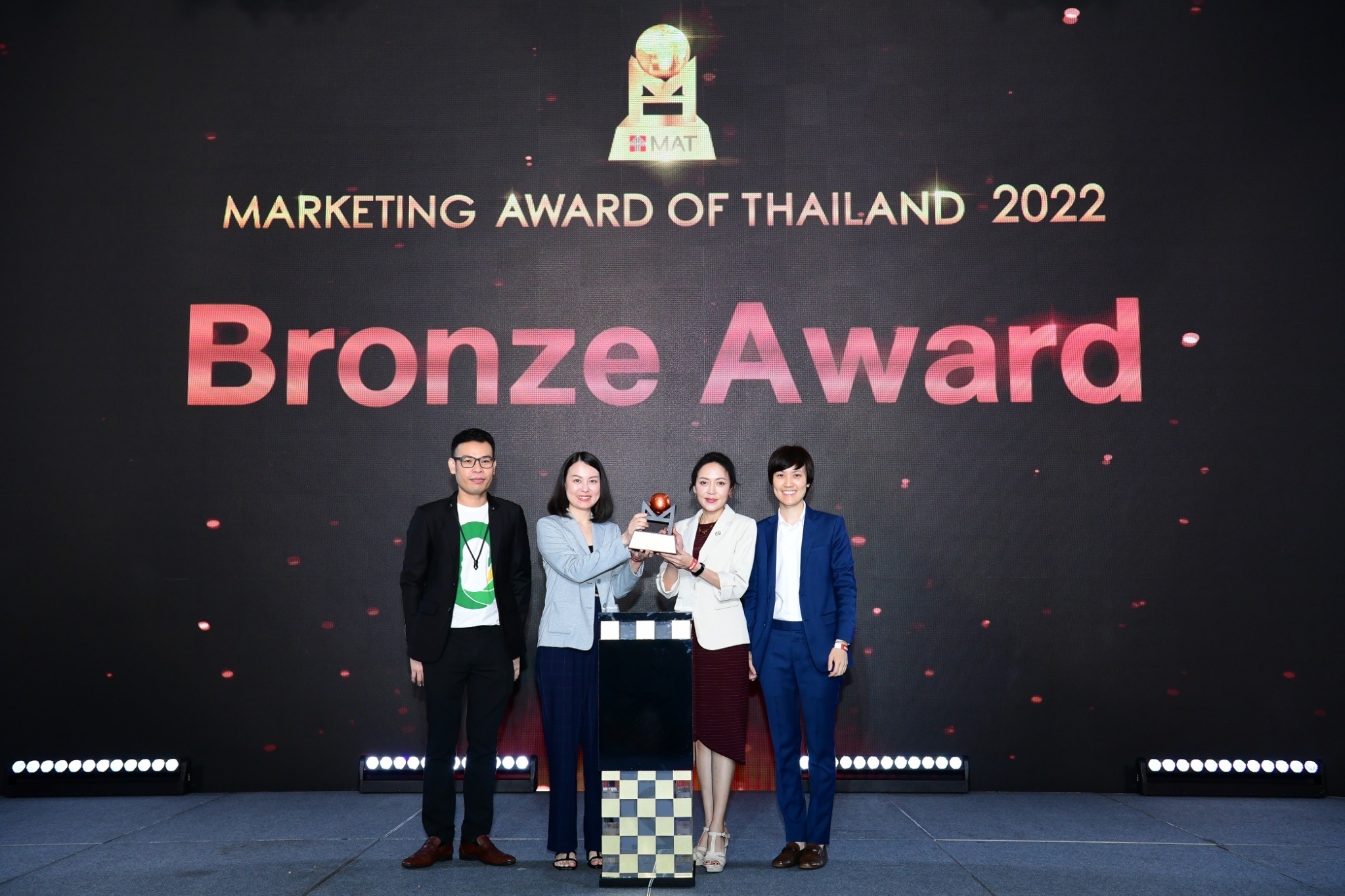 CPF ปลื้ม 'MEAT ZERO' ควงคู่ 'CP โบโลน่า' คว้า 4 รางวัล บนเวที MAT Award 2022 