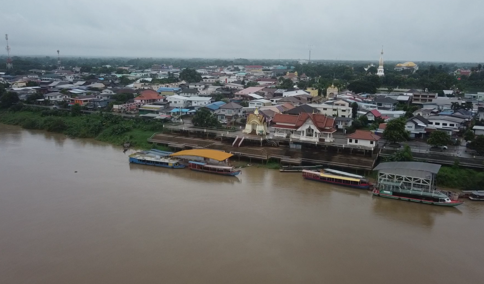 “น้ำท่วมนครพนม” แม่น้ำโขงวิกฤตประกาศพื้นที่ประสบภัยทั้งจังหวัด