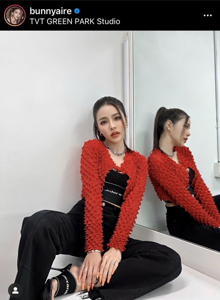 ดีใจมาก! แอร์ ภัณฑิลา เจอเพชร ที่แหวนถูกขอแต่งงานแล้ว ดีใจมาก! แอร์ ภัณฑิลา เจอเพชร ที่แหวนถูกขอแต่งงานแล้ว