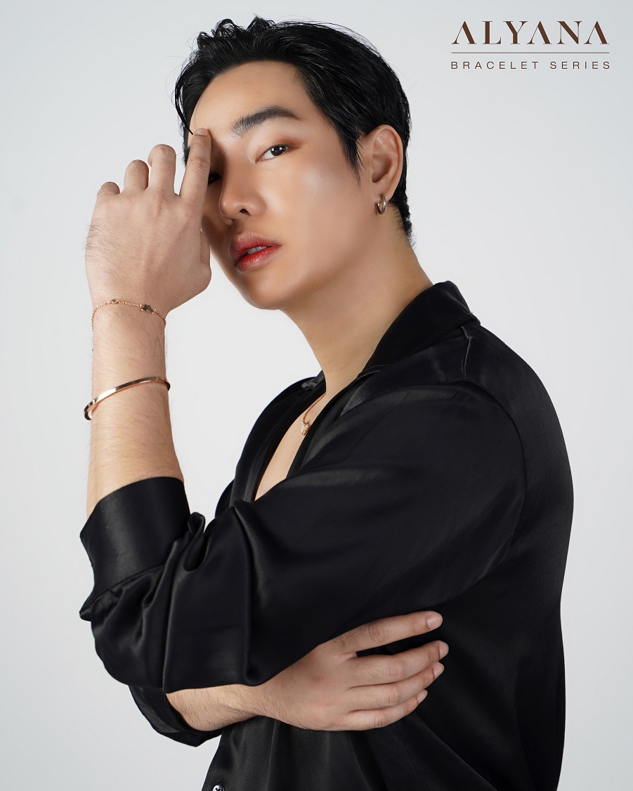 แฟนคลับเตรียมตัวให้พร้อม เป๊ก ผลิตโชค เตรียมเปิดตัวเครื่องประดับ ALYANA คอลเลกชันใหม่ แฟนคลับเตรียมตัวให้พร้อม เป๊ก ผลิตโชค เตรียมเปิดตัวเครื่องประดับ ALYANA คอลเลกชันใหม่