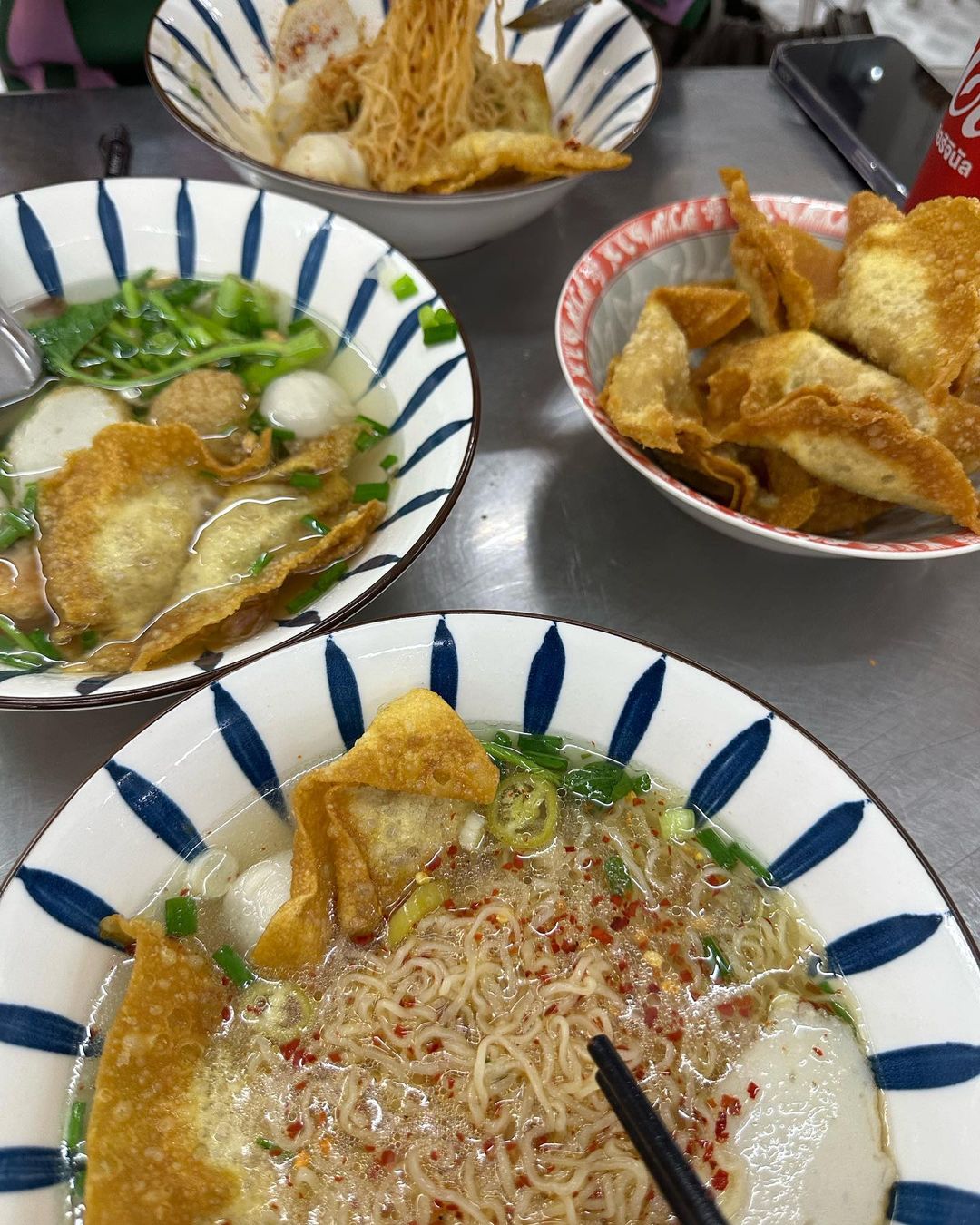 ร้องชัดเป๊ะ!! 'โจควอน' คัฟเวอร์ 'ทรงอย่างแบด' เต้นโพลแดนซ์ นั่งตุ๊กๆ ตะลอนกรุงเทพ ร้องชัดเป๊ะ!! 'โจควอน' คัฟเวอร์ 'ทรงอย่างแบด' เต้นโพลแดนซ์ นั่งตุ๊กๆ ตะลอนกรุงเทพ