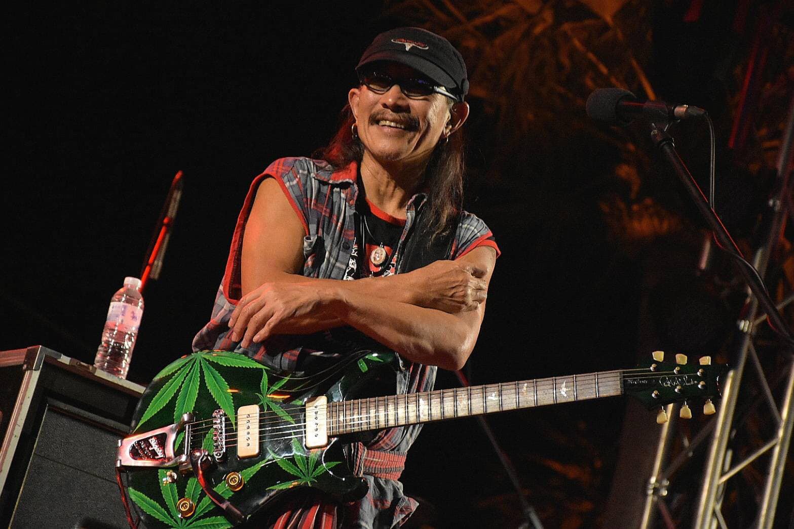 แอ๊ด คาราบาว โพสต์ข้อความขอขมาผู้ว่าฯสุพรรณบุรี  สำนึกผิดและขอโอกาสให้ได้ปรับปรุงตัว 