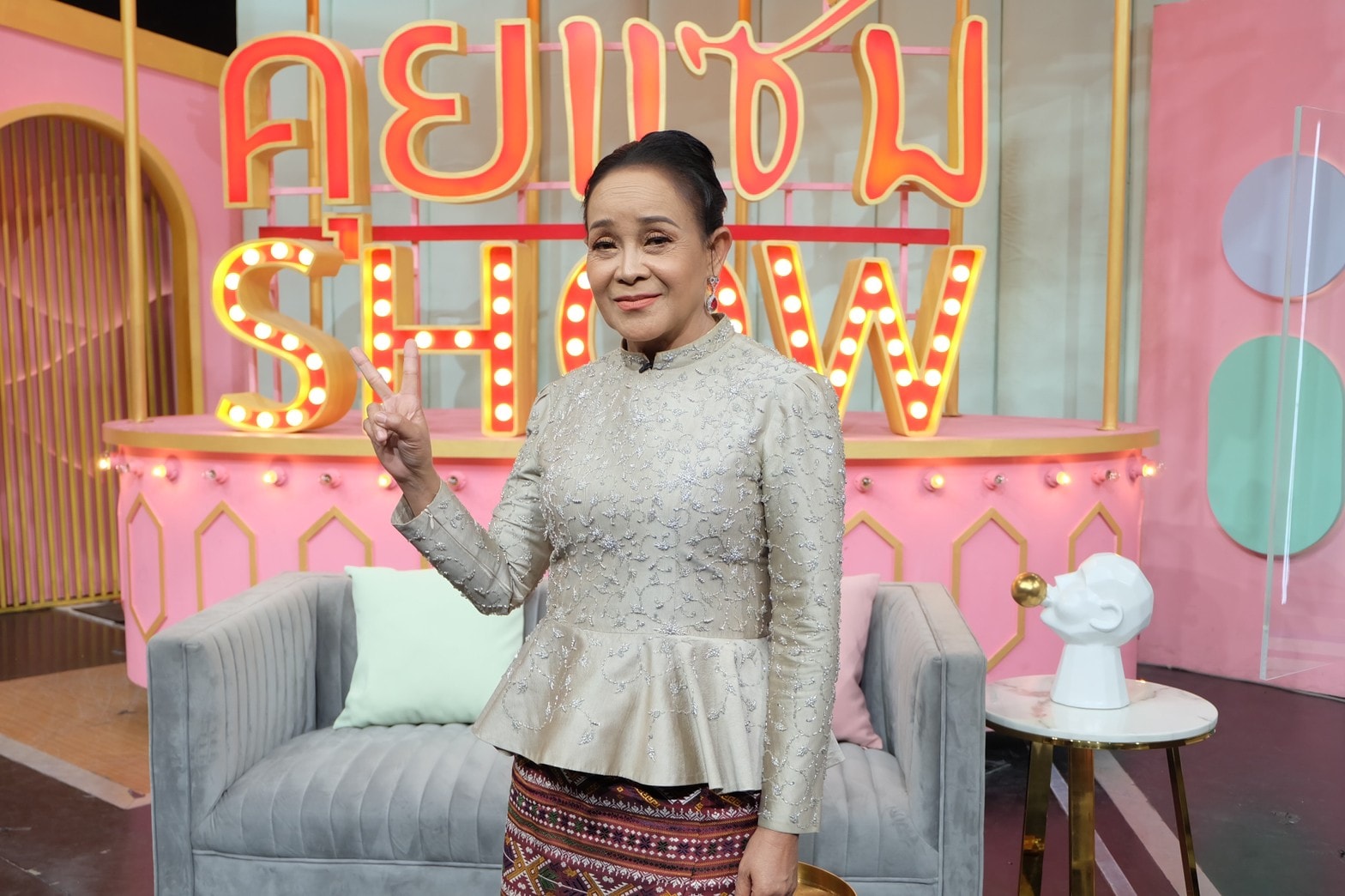 แม่นกน้อย เผยเคยคิดสั้นฆ่าตัวตาย หลังเจอมรสุมชีวิตหนัก เป็นหนี้ 100 ล้าน!!