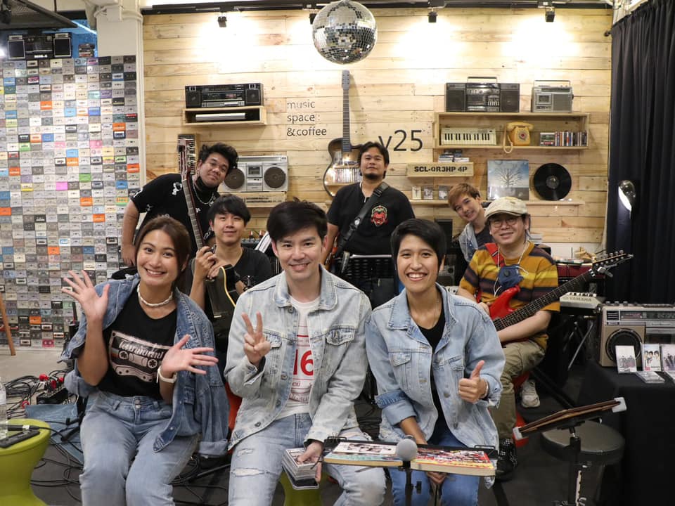 โตมากับเทป ยุ้ย ณพอาภา เปิดพื้นที่ให้ศิลปินและแฟนเพลงยุค 90 เจอกัน (มีคลิป) โตมากับเทป ยุ้ย ณพอาภา เปิดพื้นที่ให้ศิลปินและแฟนเพลงยุค 90 เจอกัน (มีคลิป)